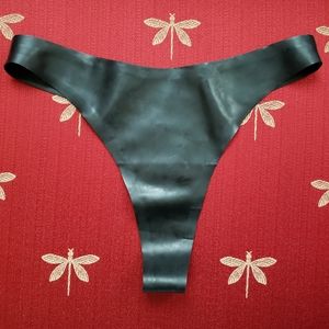 Latex high leg thong